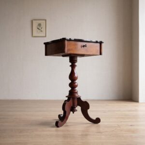Naaitafel Biedermeier 1860