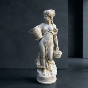 Fontein Beton Vrouw met mand 1,38 m