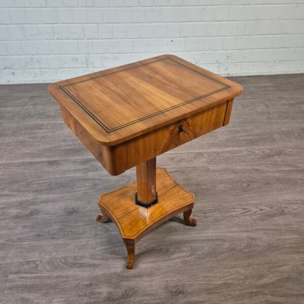Naaitafeltje Biedermeier 1820 Kersen