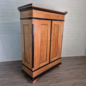 Kast Kledingkast Biedermeier 1820 Kersen