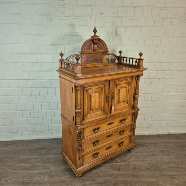 Kabinet Kast Gründerzeit 1880 Noten