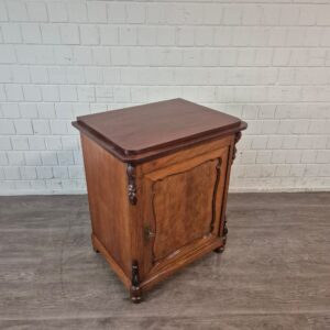 Kastje Louis Philippe 1860 Mahonie
