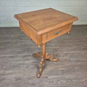 Naaitafeltje Gründerzeit 1880 Grenen