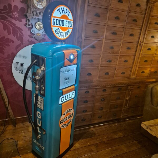 Benzinepomp Tankzuil Gilbarco 50er Jaren Gulf