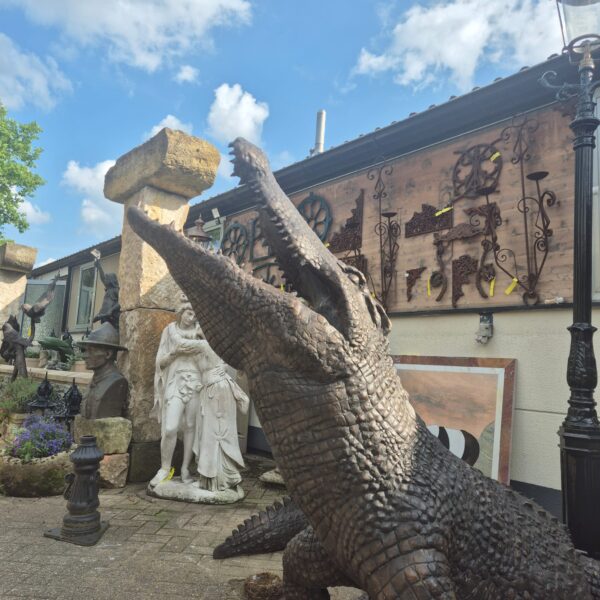 Beeld Tuinbeeld Krokodil Brons 2,10 m - Afbeelding 10