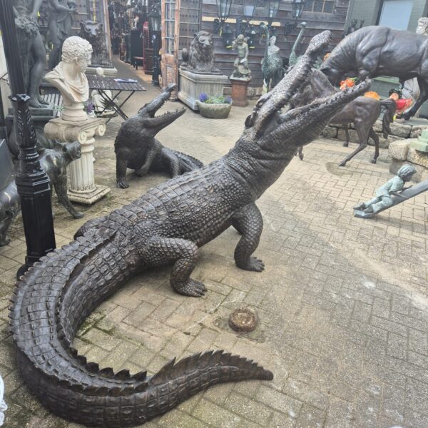 Beeld Tuinbeeld Krokodil Brons 2,10 m