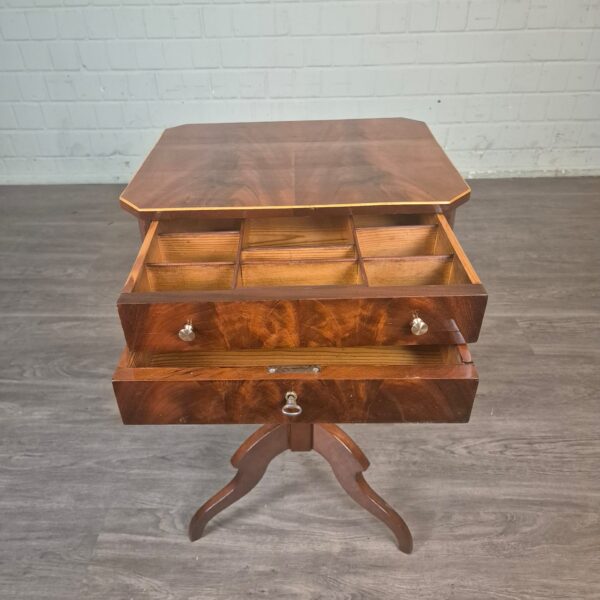 Naaitafeltje Biedermeier 1830 Mahonie - Afbeelding 8