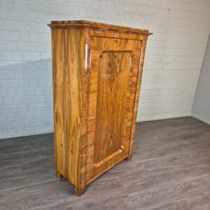 Kast Kledingkast Biedermeier 1820 Noten