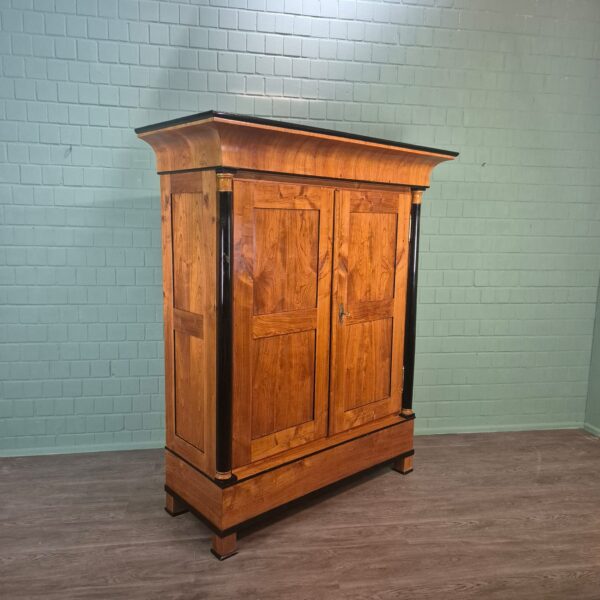 Kast Kledingkast Biedermeier 1825 Kersen