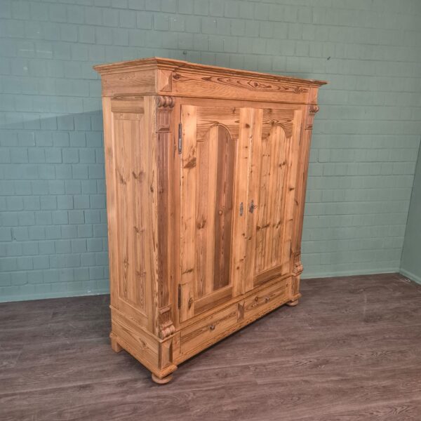 Kast Kledingkast Gründerzeit 1880 Grenen