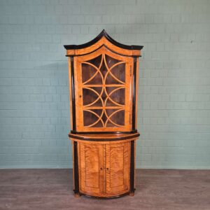 Hoekkast Biedermeier 1810 Berken