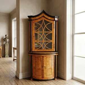 Hoekkast Biedermeier 1810 Berken