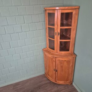 Hoekkast Biedermeier 1820 Kersen