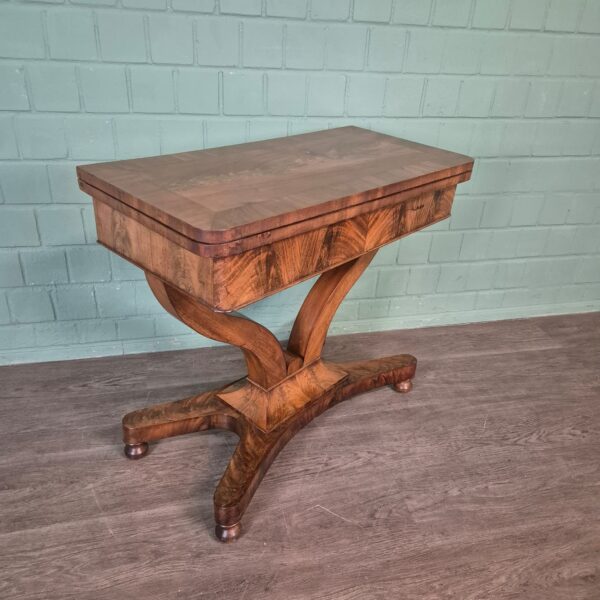 Klaptafel Speeltafel Biedermeier 1820 Mahonie