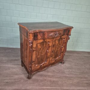 Kastje Biedermeier 1860 Mahonie
