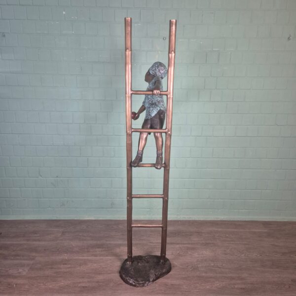 Beeld Tuinbeeld Jongen op Ladder Brons 2,06 m - Afbeelding 3