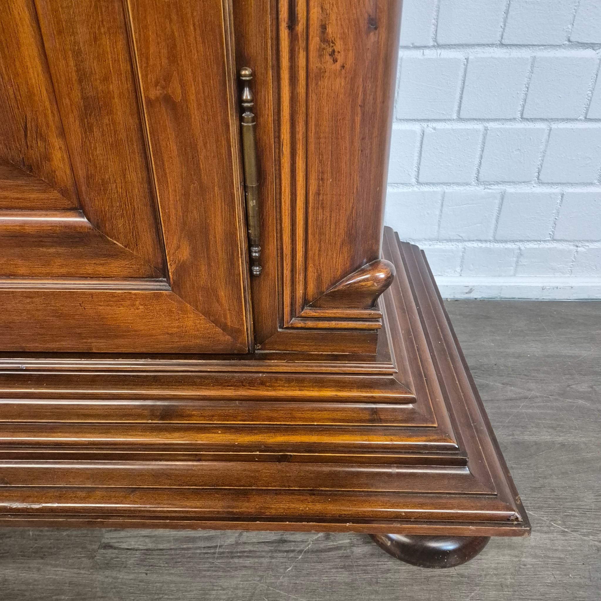 Golfvormige Kast Neobarok Noten 1,51 m - Afbeelding 12