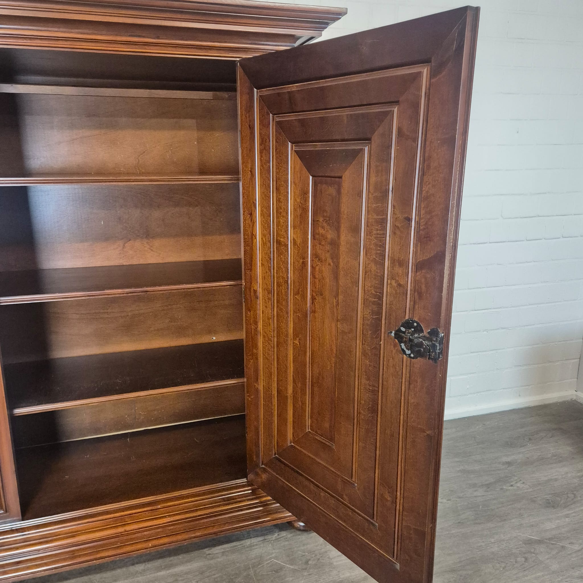 Golfvormige Kast Neobarok Noten 1,51 m - Afbeelding 17