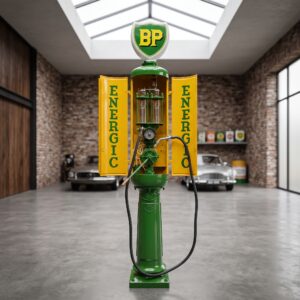 SATAM dubbele cilinder Benzinepomp “Iron Maiden” BP Energic 1930