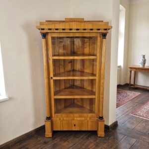 Hoekkast Biedermeier 1820 Kersen