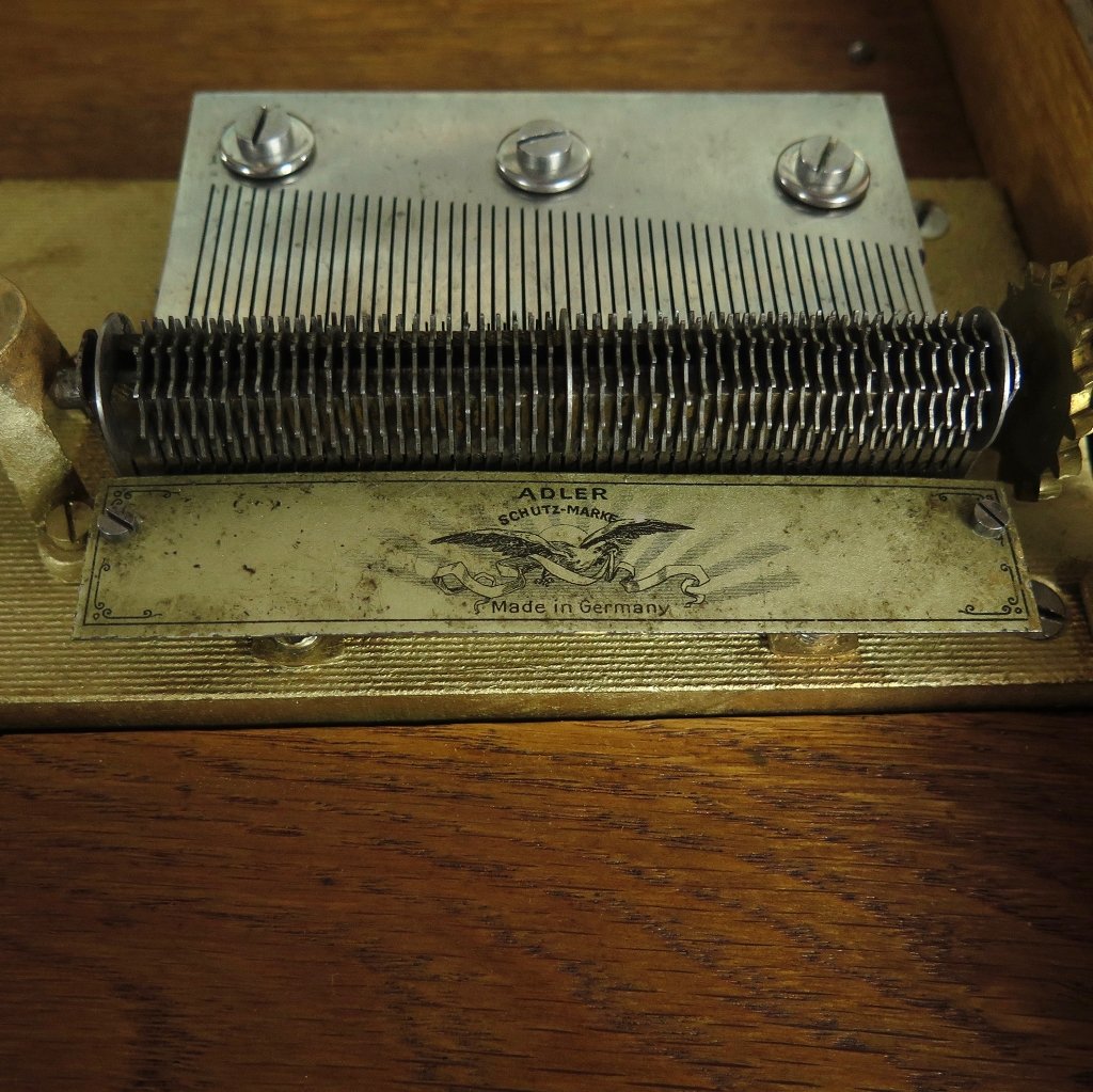 Spieluhr Adler Gründerzeit 1870