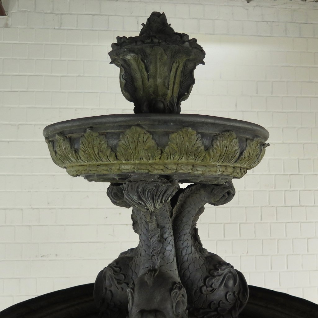 Brunnen Wasserspeier Frauen Bronze 2,70 m