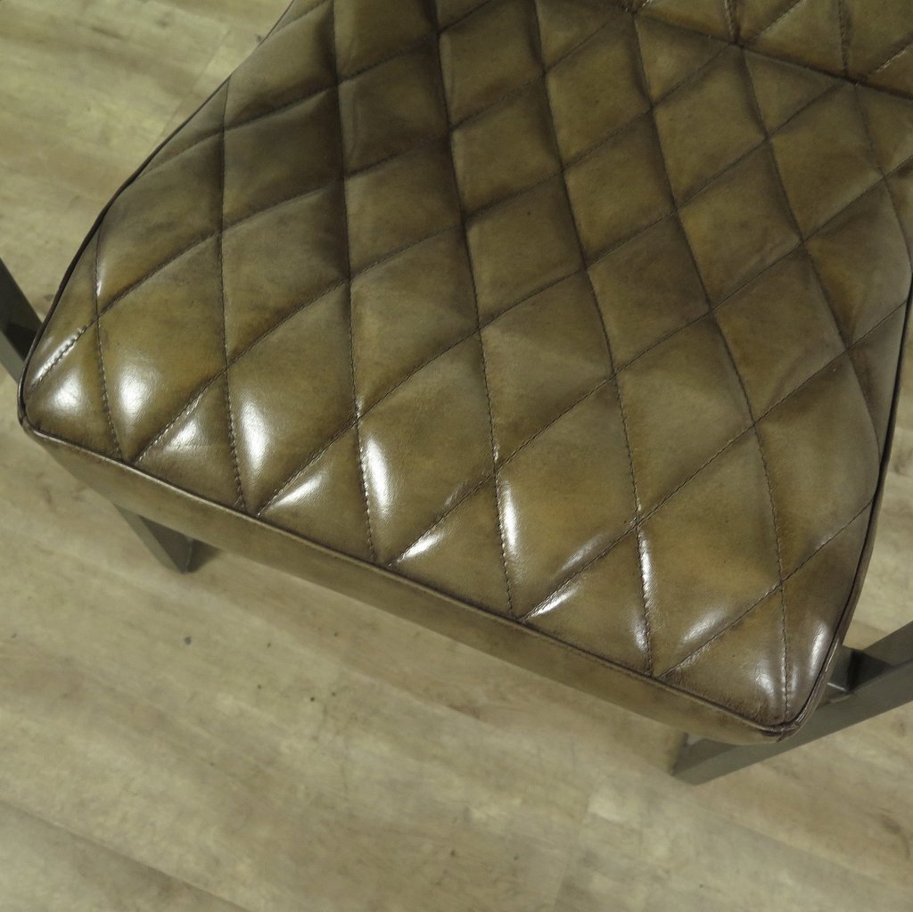 Stuhl Industrial Design Leder Hell-Olive