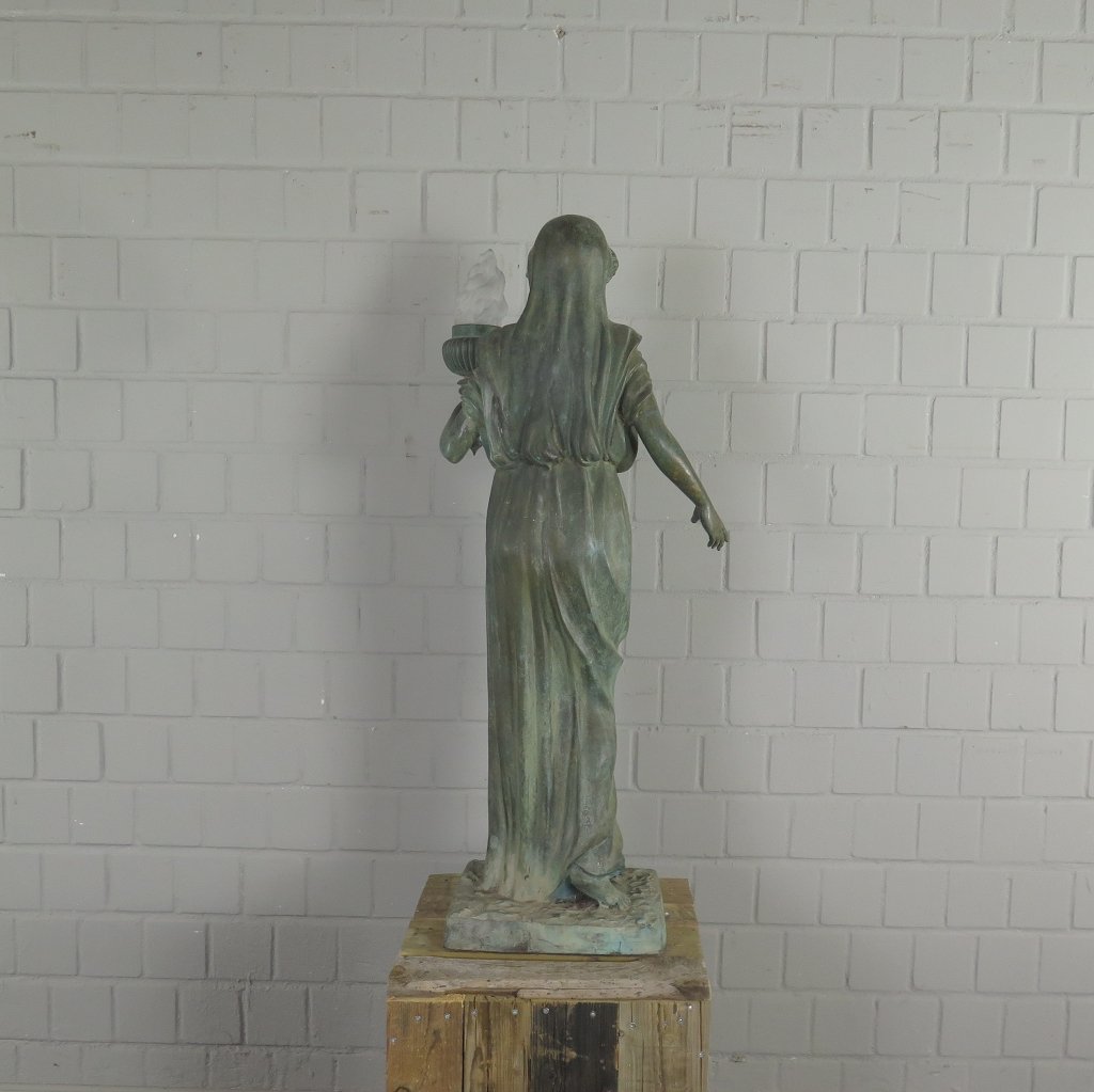 Skulptur Dekoration griechische Frau mit Fackel Bronze 1,07 m