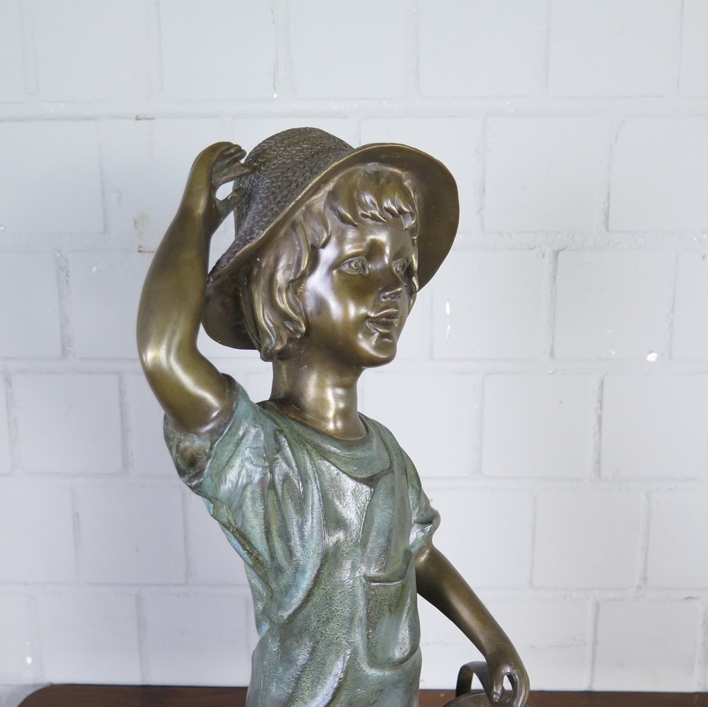 Wasserspeier Kind mit Gießkanne Bronze 0,70 m