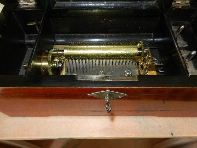 Spieluhr Walzenspieluhr 1880